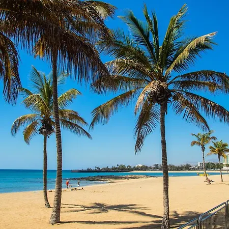 Holiday home Casa Juana A 50 Metros La Playa Del Reducto Y Wifi Free
