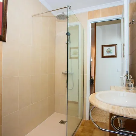 Holiday home Casa Juana A 50 Metros La Playa Del Reducto Y Wifi Free