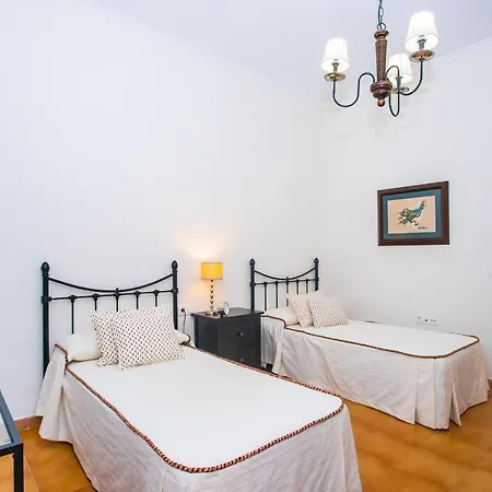 Casa Juana A 50 Metros La Playa Del Reducto Y Wifi Free Сasa de vacaciones